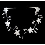 Accesoriu modern pentru decor par WED08A Argintiu cu cristale si perle de 30cm + 2 Agrafe Accesoriu modern pentru decor par WED08A Argintiu cu cristale si perle de 30cm + 2 Agrafe